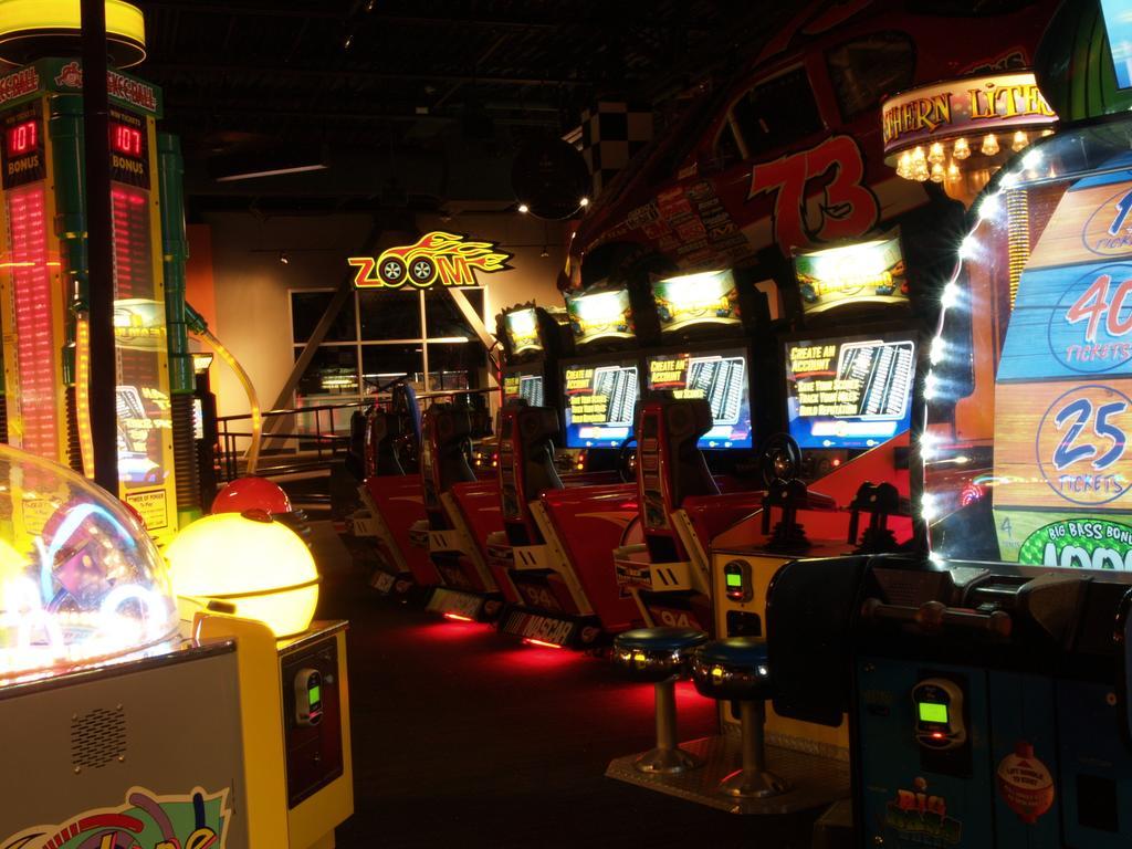 Fun City Resort Hotel Μπέρλινγκτον Εξωτερικό φωτογραφία